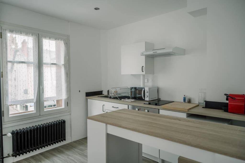 Le Studio Mejane 2 Lägenhet Espalion Exteriör bild